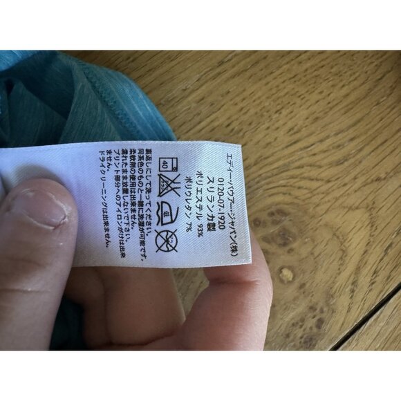 Eddie Bauer Women Long Sleeve V-Neck Stretch Ruched Shirt Sz Medium Lightweight - Picture 11 of 16